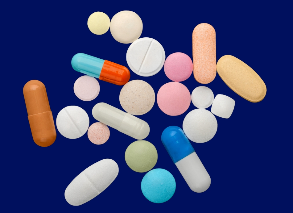 Mixed tablets and capsules